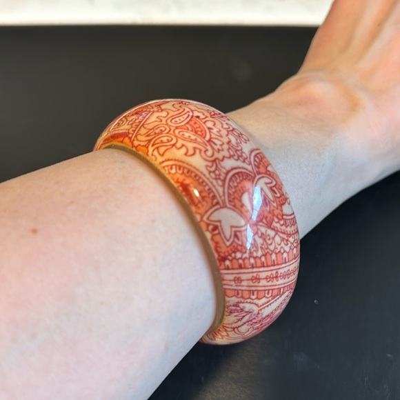 Jewelry - Vintage Plastic Bangle Bracelet, Paisley, Red, Orange, Cream, Retro, Boho